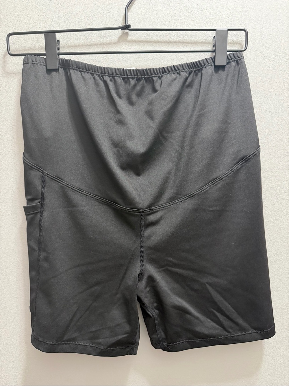 Women’s Maternity over the belly Black Athletic Shorts with Side Pocket NWOT